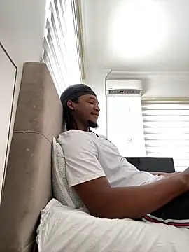 finefinance online show from November 2, 2025, 7:02 am