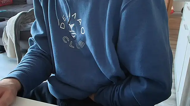 paerchen2023 online show from January 17, 2026, 2:09 pm