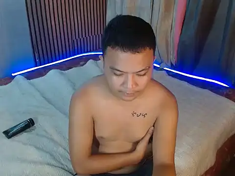 Snapshot of xsweetasian69x chatting on December 10, 2024, 5:11 pm xsweetasian69x online show from December 10, 2024, 5:11 pm