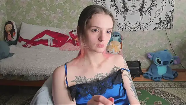 Cutie Adelia online show from March 19, 2026, 6:02 am