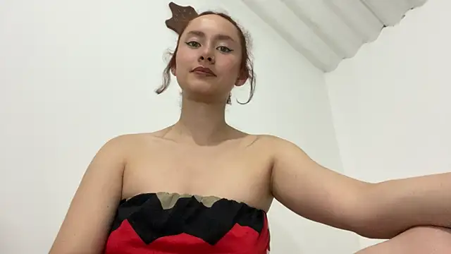 bellaa-w online show from July 20, 2026, 2:41 am