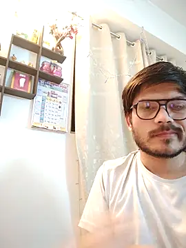 Snapshot of alex78265 chatting on February 11, 2026, 6:19 pm alex78265 online show from February 11, 2026, 6:19 pm