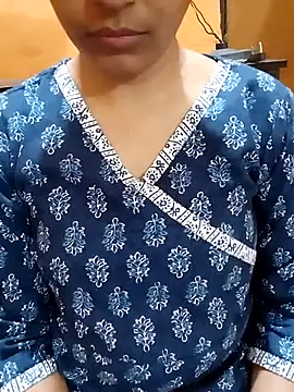 Snapshot of Diya_143 chatting on March 15, 2025, 3:59 pm Diya 143 online show from March 15, 2025, 3:59 pm