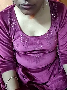 Snapshot of Diya_143 chatting on February 26, 2026, 5:51 am Diya 143 online show from February 26, 2026, 5:51 am