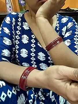 Snapshot of Diya_143 chatting on February 21, 2026, 7:27 pm Diya 143 online show from February 21, 2026, 7:27 pm