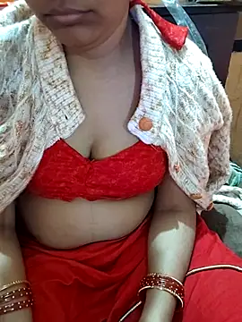 Snapshot of Diya_143 chatting on February 1, 2026, 7:34 pm Diya 143 online show from February 1, 2026, 7:34 pm