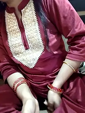 Snapshot of Diya_143 chatting on February 8, 2026, 4:05 pm Diya 143 online show from February 8, 2026, 4:05 pm