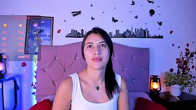 brenda moris01 online show from September 22, 2025, 9:21 pm