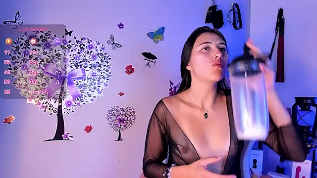 brenda moris01 online show from September 16, 2025, 9:38 pm