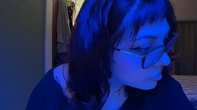 nativepumpkin95 online show from June 1, 2026, 2:56 am