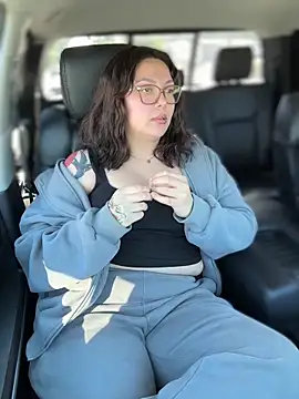 nativepumpkin95 online show from October 10, 2025, 7:36 pm