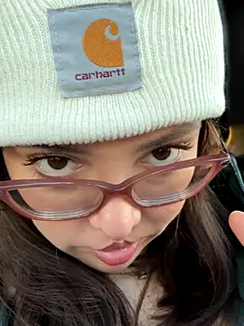 nativepumpkin95 online show from November 22, 2025, 10:30 pm