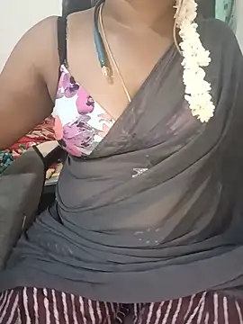 Snapshot of Tamil-hotwife chatting on July 9, 2026, 8:15 am Tamil-hotwife online show from July 9, 2026, 8:15 am