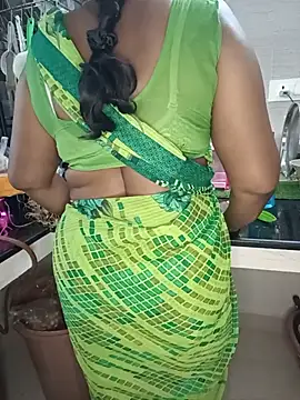 Snapshot of Tamil-hotwife chatting on July 15, 2026, 12:39 am Tamil-hotwife online show from July 15, 2026, 12:39 am