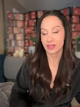 Fiona Kent  online show from January 26, 2025, 3:38 am