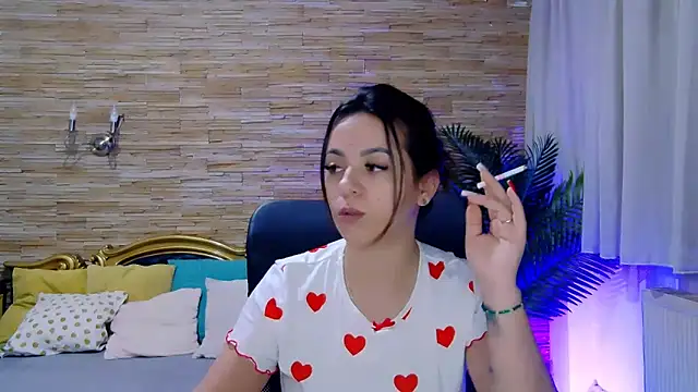 Snapshot of PlayfulElla chatting on February 21, 2025, 2:48 pm PlayfulElla online show from February 21, 2025, 2:48 pm