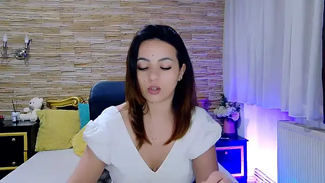 Snapshot of PlayfulElla chatting on February 17, 2025, 12:05 pm PlayfulElla online show from February 17, 2025, 12:05 pm