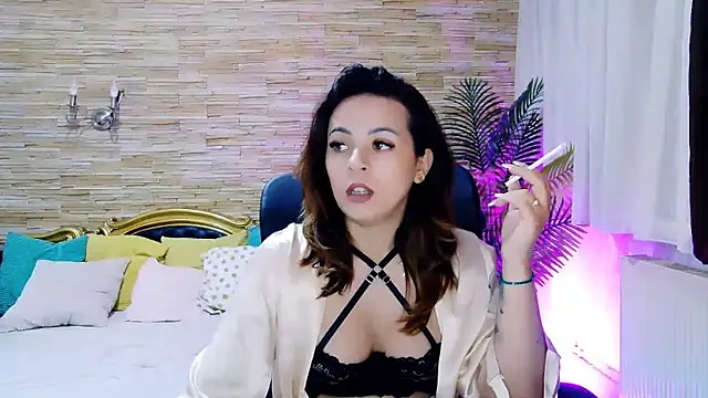 Snapshot of PlayfulElla chatting on March 19, 2025, 12:01 pm PlayfulElla online show from March 19, 2025, 12:01 pm