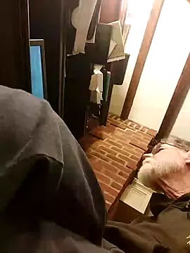 CDforU online show from November 18, 2025, 4:27 am