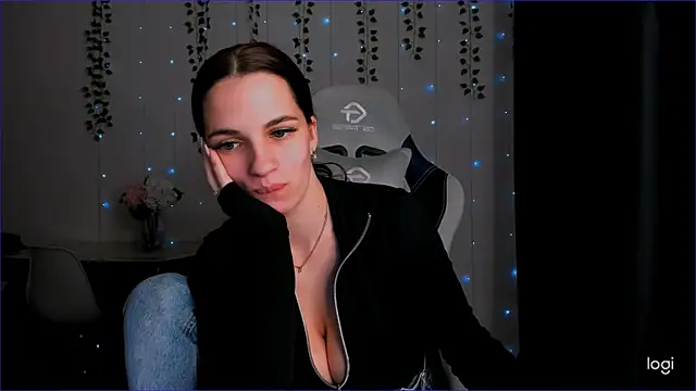 KarlaSim online show from February 15, 2025, 12:04 am