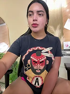 Snapshot of HotstuffCherrySummer chatting on March 18, 2025, 5:34 am HotstuffCherrySummer online show from March 18, 2025, 5:34 am