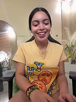 HotstuffCherrySummer online show from April 18, 2026, 11:01 am