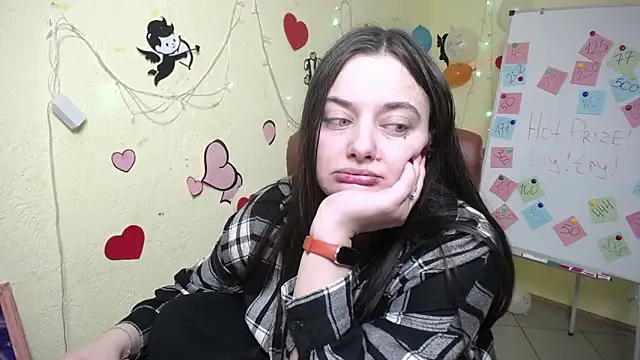 Snapshot of MilanaPrice chatting on February 12, 2025, 9:33 pm MilanaPrice online show from February 12, 2025, 9:33 pm