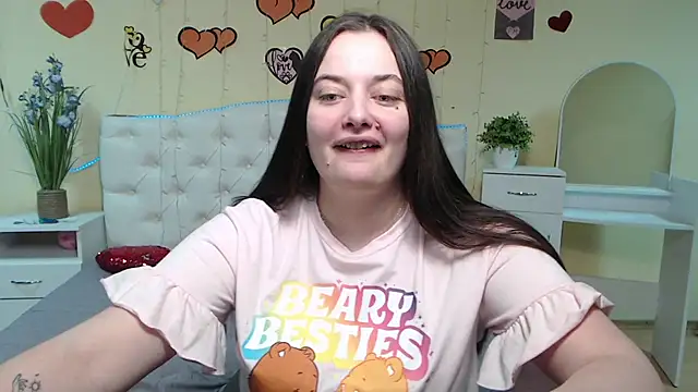 Snapshot of MilanaPrice chatting on February 11, 2025, 3:50 am MilanaPrice online show from February 11, 2025, 3:50 am