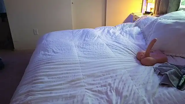 JESS LOVES online show from February 22, 2026, 5:25 pm