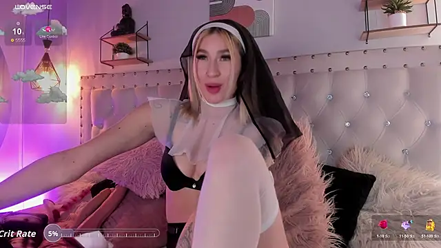 Snapshot of Atenea_Klett_ chatting on February 9, 2026, 1:31 pm Atenea Klett online show from February 9, 2026, 1:31 pm