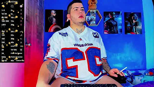 Snapshot of Thomas_chubbyxhot chatting on December 2, 2025, 3:52 am Thomas chubbyxhot online show from December 2, 2025, 3:52 am