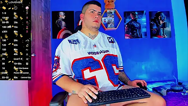 Snapshot of Thomas_chubbyxhot chatting on November 27, 2025, 3:40 am Thomas chubbyxhot online show from November 27, 2025, 3:40 am