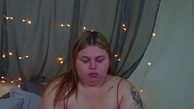 LillianKim online show from November 29, 2025, 6:57 am