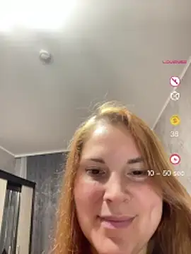 Snapshot of Ellis_Foxy chatting on July 3, 2026, 8:26 pm Ellis Foxy online show from July 3, 2026, 8:26 pm