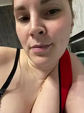 Snapshot of Ellis_Foxy chatting on June 1, 2026, 8:52 pm Ellis Foxy online show from June 1, 2026, 8:52 pm