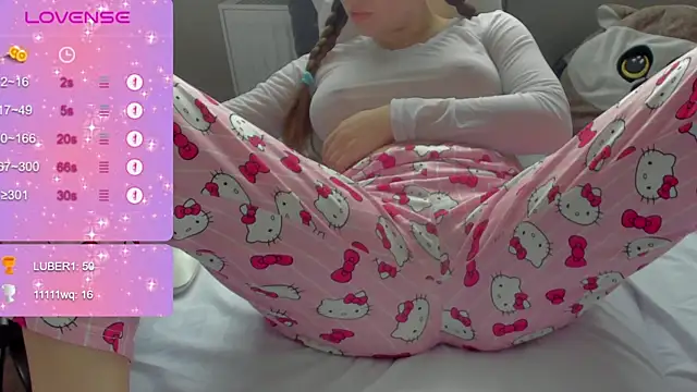 Snapshot of 92yourbitch922 chatting on February 13, 2026, 12:05 pm 92yourbitch922 online show from February 13, 2026, 12:05 pm