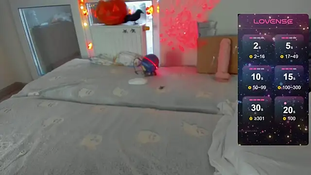 Snapshot of 92yourbitch922 chatting on October 31, 2025, 11:18 am 92yourbitch922 online show from October 31, 2025, 11:18 am