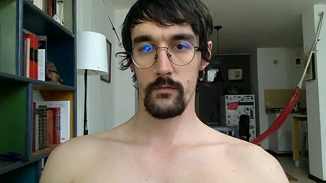 Snapshot of fazzbinderr chatting on November 8, 2025, 9:18 pm fazzbinderr online show from November 8, 2025, 9:18 pm