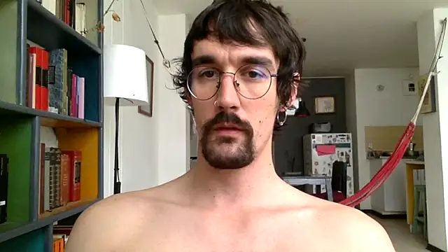 Snapshot of fazzbinderr chatting on October 26, 2025, 9:48 pm fazzbinderr online show from October 26, 2025, 9:48 pm