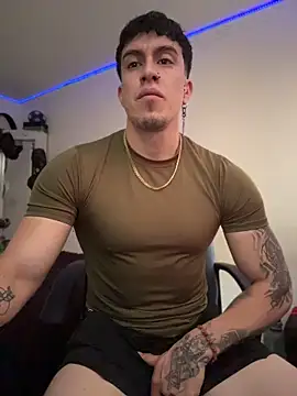 Snapshot of strongboy_ chatting on May 7, 2026, 5:27 pm strongboy online show from May 7, 2026, 5:27 pm