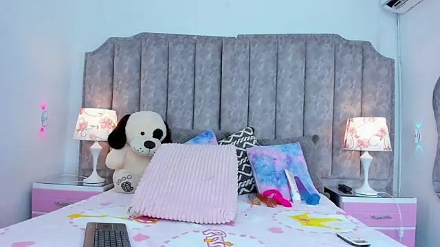 Snapshot of KendalStallyon chatting on January 13, 2026, 9:30 pm KendalStallyon online show from January 13, 2026, 9:30 pm