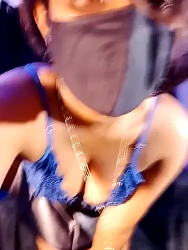 Snapshot of Madu_19 chatting on January 20, 2025, 5:37 pm Madu 19 online show from January 20, 2025, 5:37 pm