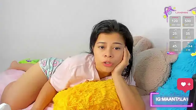 Snapshot of sweetnia chatting on October 19, 2025, 5:05 pm sweetnia online show from October 19, 2025, 5:05 pm