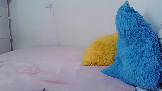 Snapshot of sweetnia chatting on September 15, 2025, 2:28 pm sweetnia online show from September 15, 2025, 2:28 pm