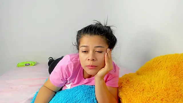 Snapshot of sweetnia chatting on October 20, 2025, 5:24 pm sweetnia online show from October 20, 2025, 5:24 pm