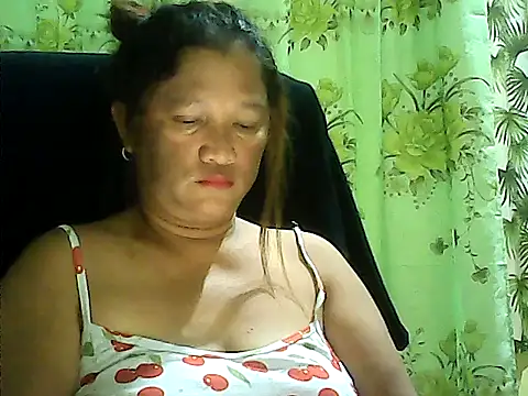 Snapshot of hott_scarlett chatting on February 28, 2026, 1:55 pm hott scarlett online show from February 28, 2026, 1:55 pm