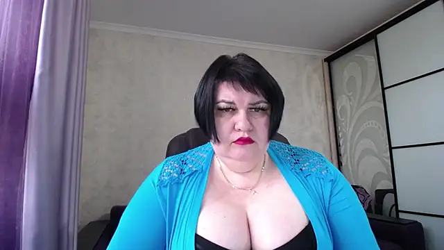 JuicyLady Di online show from November 5, 2025, 6:27 am