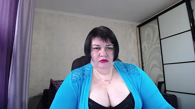 JuicyLady Di online show from November 11, 2025, 9:59 am