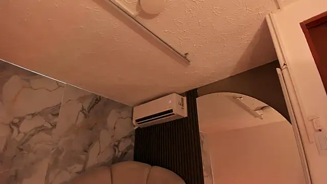 Katemoss70 online show from April 19, 2026, 12:17 pm