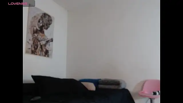 Corina Ts online show from November 19, 2025, 12:38 pm